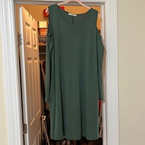 Dress. Fall. Long sleeve with shoulder cut out.